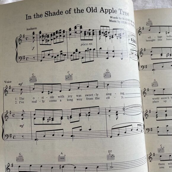 Sheet Music Magazine March 1982 Quest for Queenie u - Picture 4 of 4